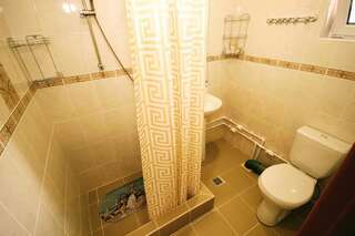 Гостевой дом Александрия Ейск Семейный номер-1