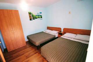 Гостевой дом Александрия Ейск Четырехместный номер-1