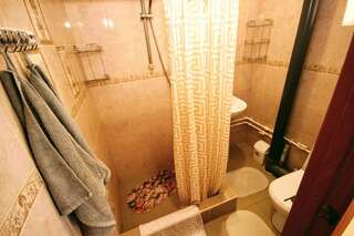 Гостевой дом Александрия Ейск Семейный номер-6